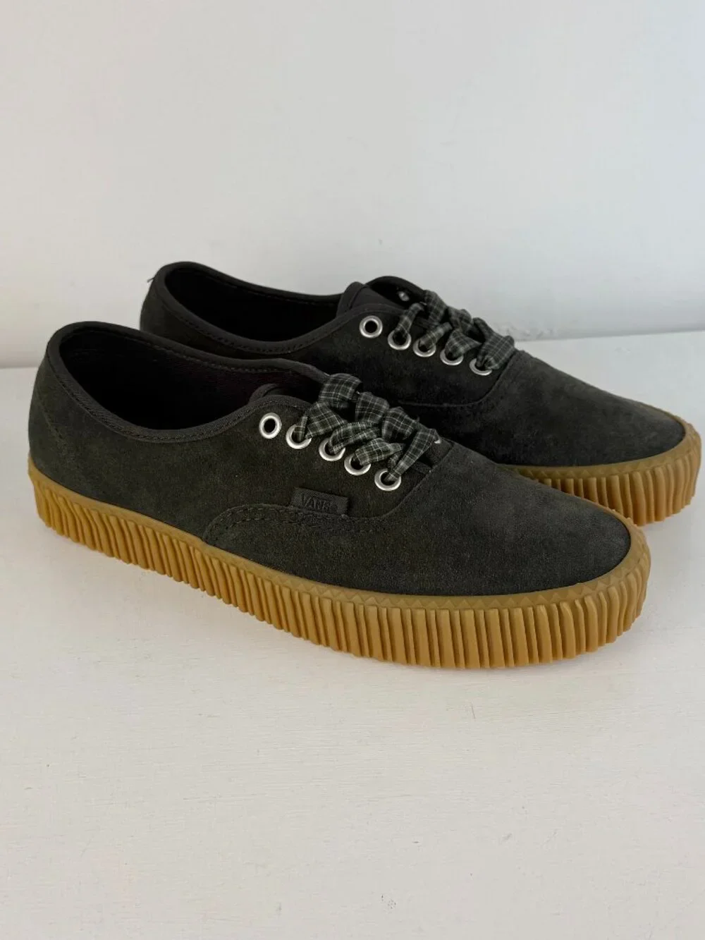 M6.5. W8-VANS Authentic Creeper Suede sneakers - Faded Black with Gum sole